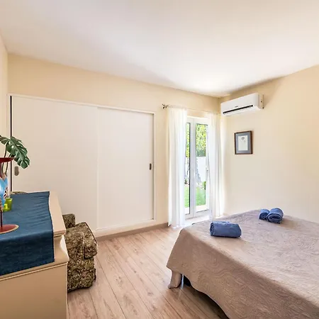 Mar By Interhome Vila